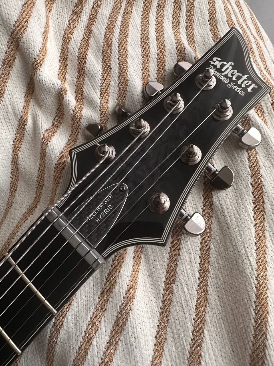 Schecter Hellraiser Hybrid PT-7 из Японии