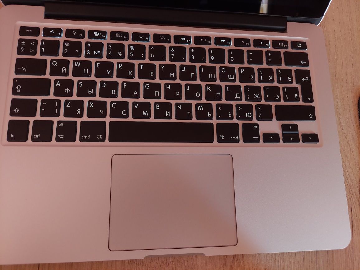 Mackbook i5 Pro.