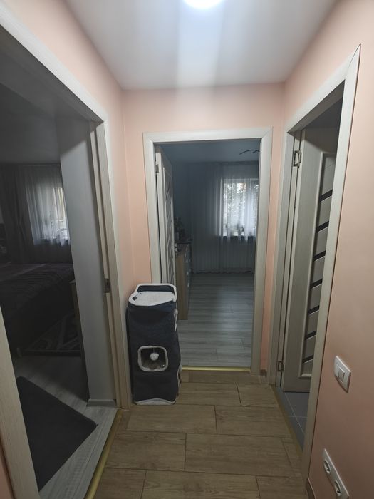 Apartament 3 camere 50 mp