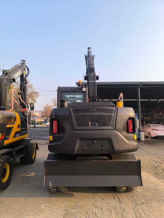 Колесный экскаватор VIAMAR XN-75L (двигатель Yanmar)