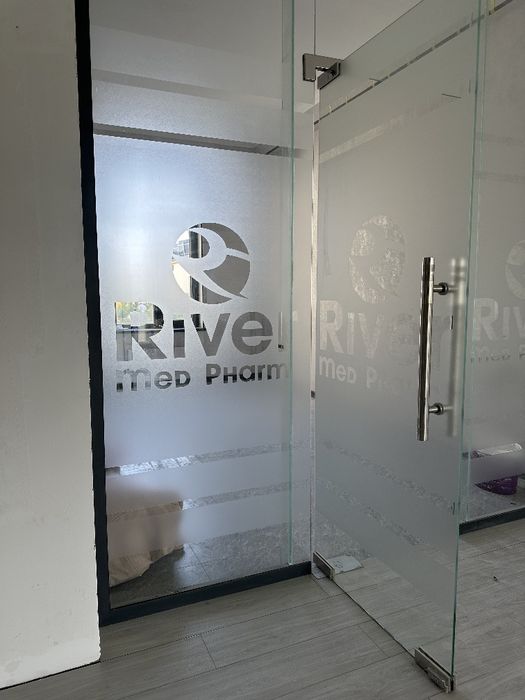 Matoviy tumanka Tonirovka reklama orakal logotip