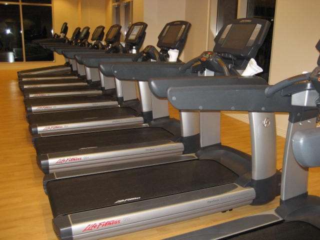 banda de alergare life fitness