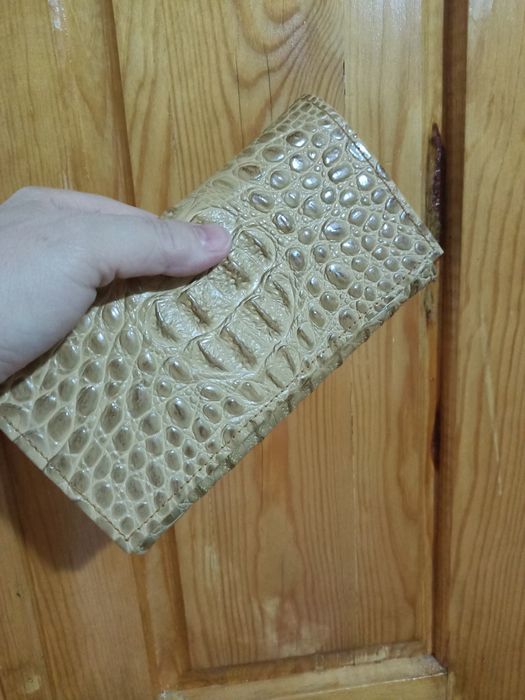 Кошелек из натуральной кожи крокодила