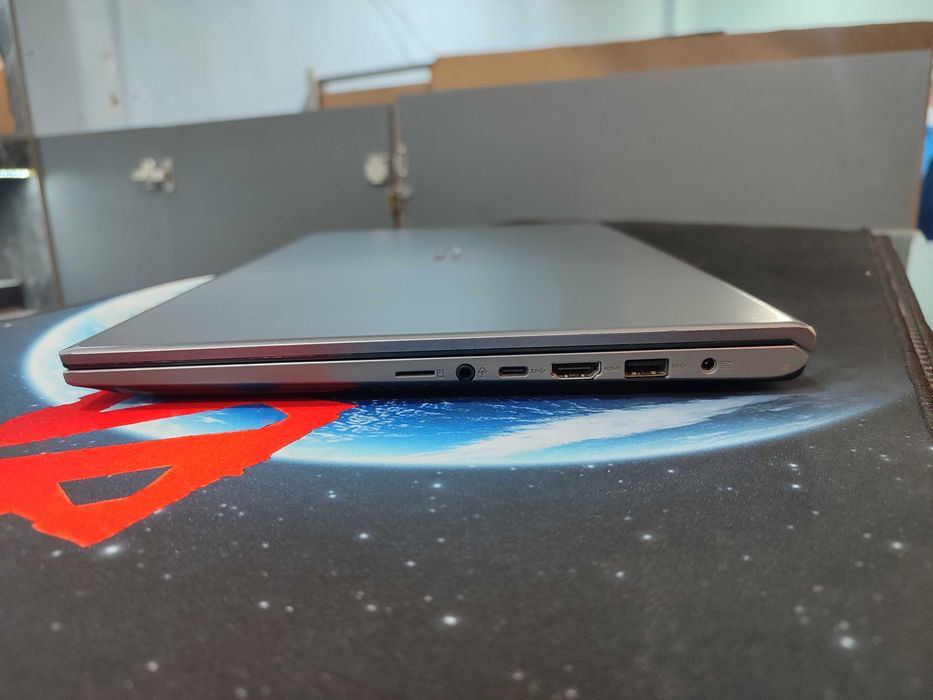 Ноутбук офисный Asus Vivobook AMD Ryzen 5-3500U