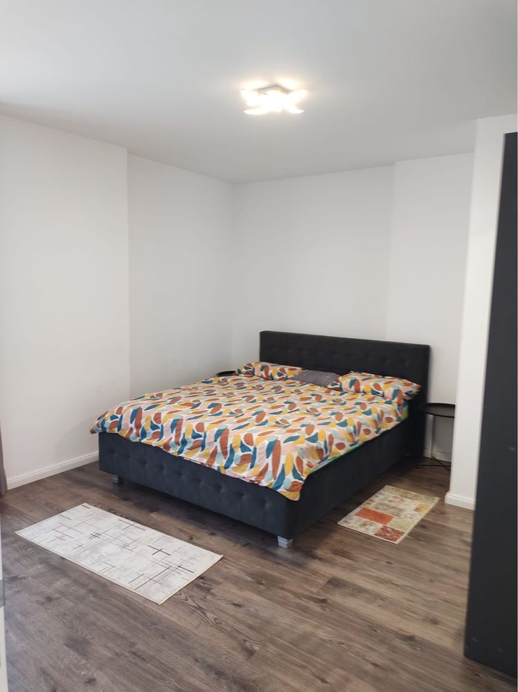 Proprietar,inchiriez apartament Royal Town/Inamstro