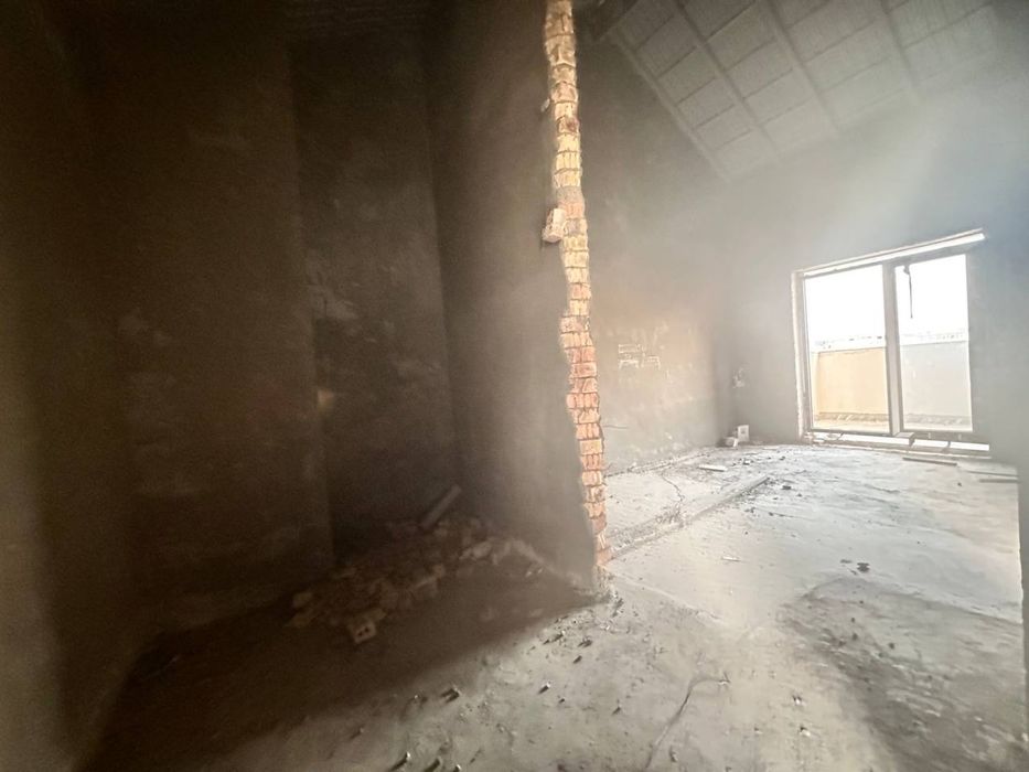 Срочно продается 4х комнатная квартира новостройка ЖК Мухташам