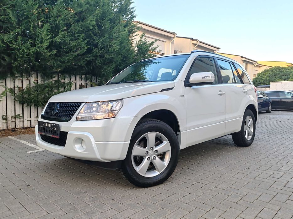 Suzuki Vitara 4x4 1.9Diesel Euro5 NaviInczScauneClimatronicJanteCarlig