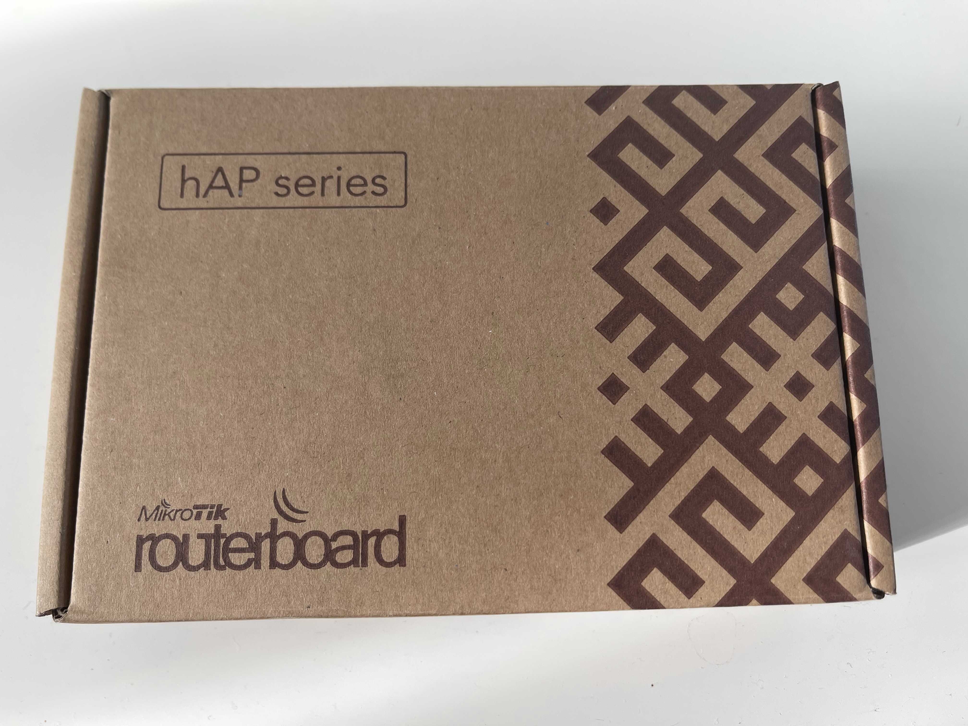 Router wireless Mikrotik RB951Ui-2nD, 5xLAN, 1xPOE - sigilat - 14 buc.