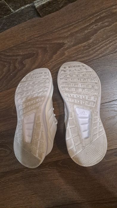 Дамски маратонки Adidas Runfalcon