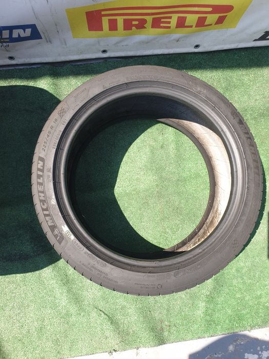 225.45.18 2x Continental 2x Michelin