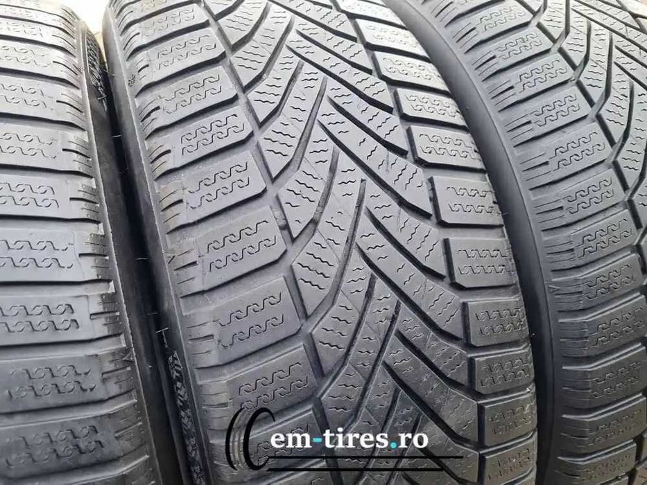 SET 4 Anvelope Iarna 215/55 R17 FALKEN Eurowinter HS02 98V