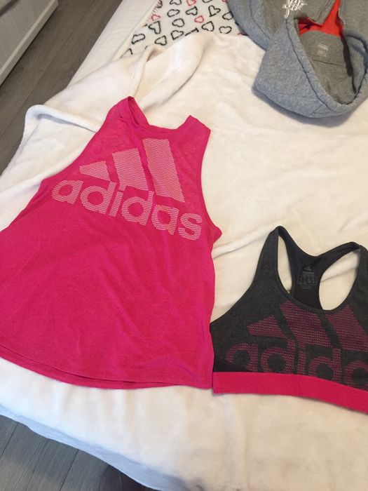 Compleu /set/sala  Adidas/ nike/ colanti/ bustiera/ tricou