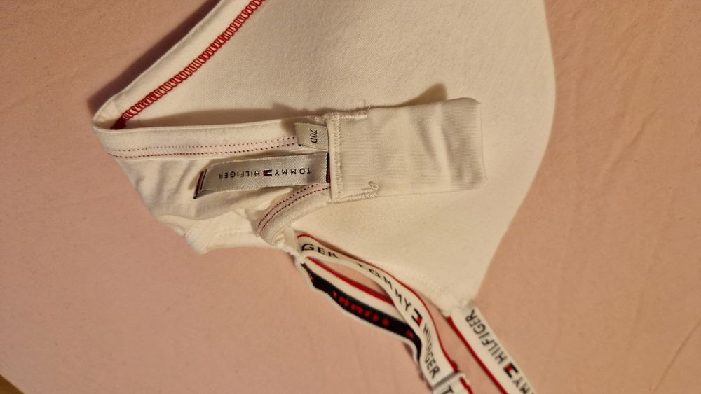 Нов сутиен Tommy Hillfiger 70D