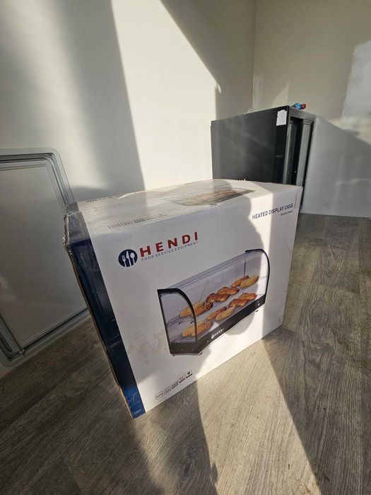 Hendi - Vitrina calda 2 nivele 554 x 376 x (H) 432mm , 230v  500w