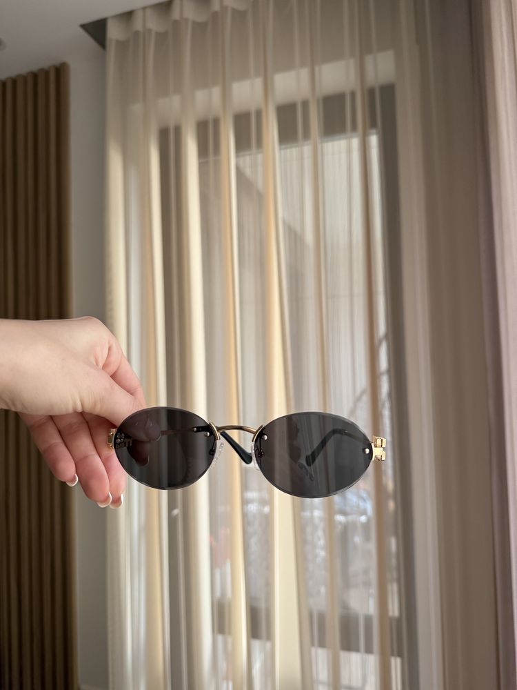 Слънчеви очила miu miu