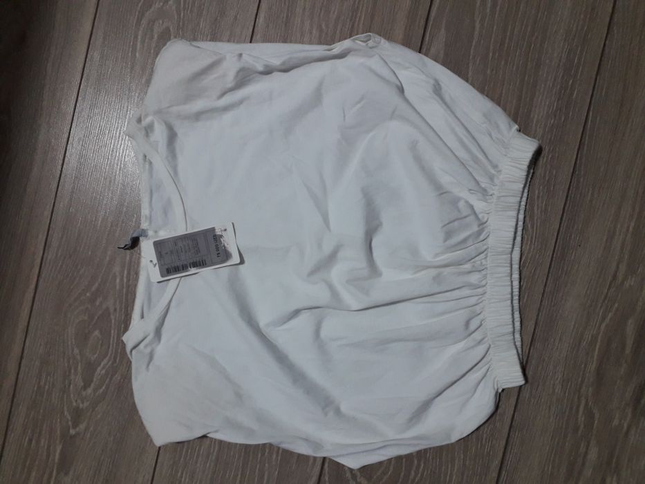 Футболка-майка , Индэним имеется L ,и XL