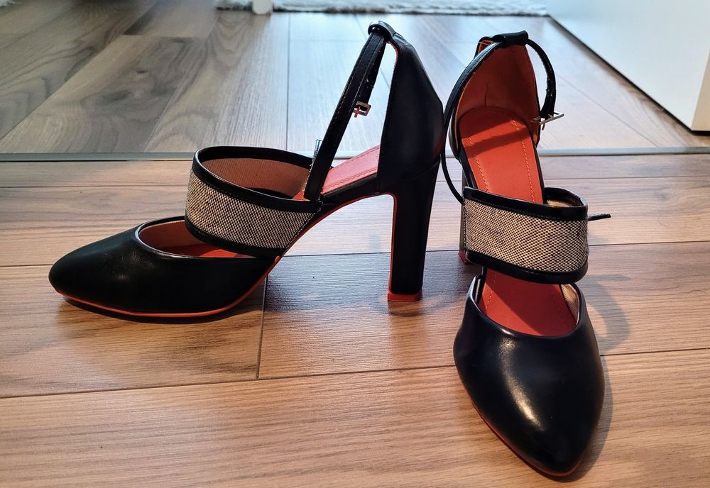 Pantofi Benetton, marimea 39