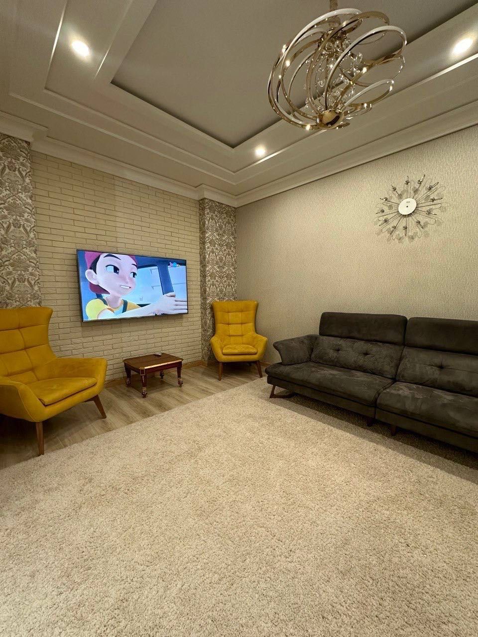 Dream House Продается 3 комнатная квартира ремонт 8-роддом Глинка