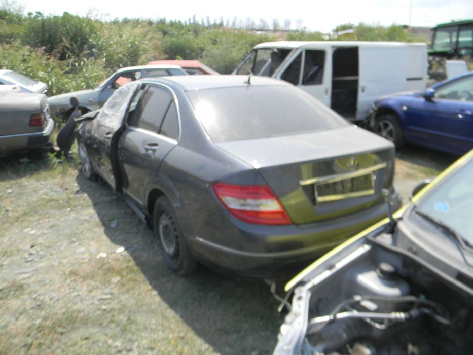 Dezmembrari  Mercedes-Benz C-CLASS (W204)  2007  > 2014 C 200 CDI (20