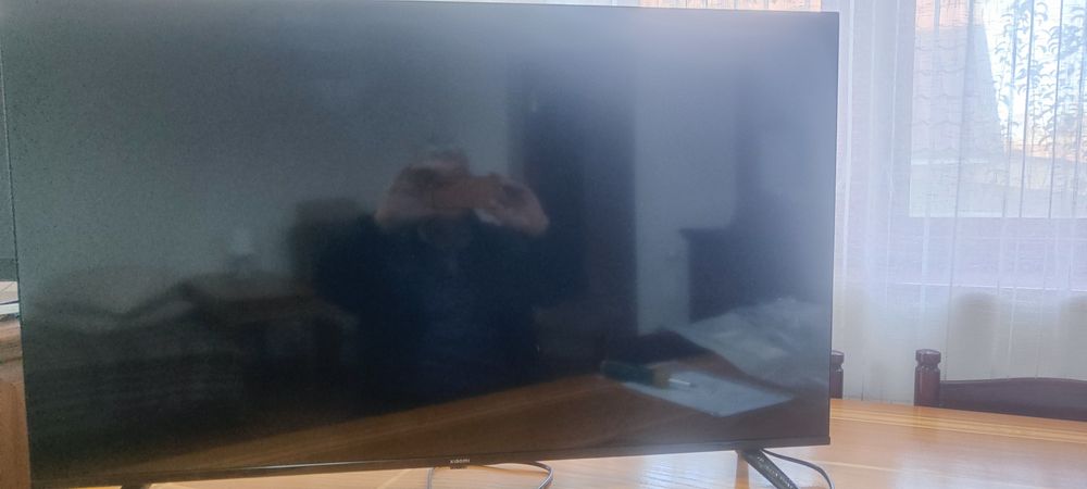 Продаю  Smart TV  MI A2