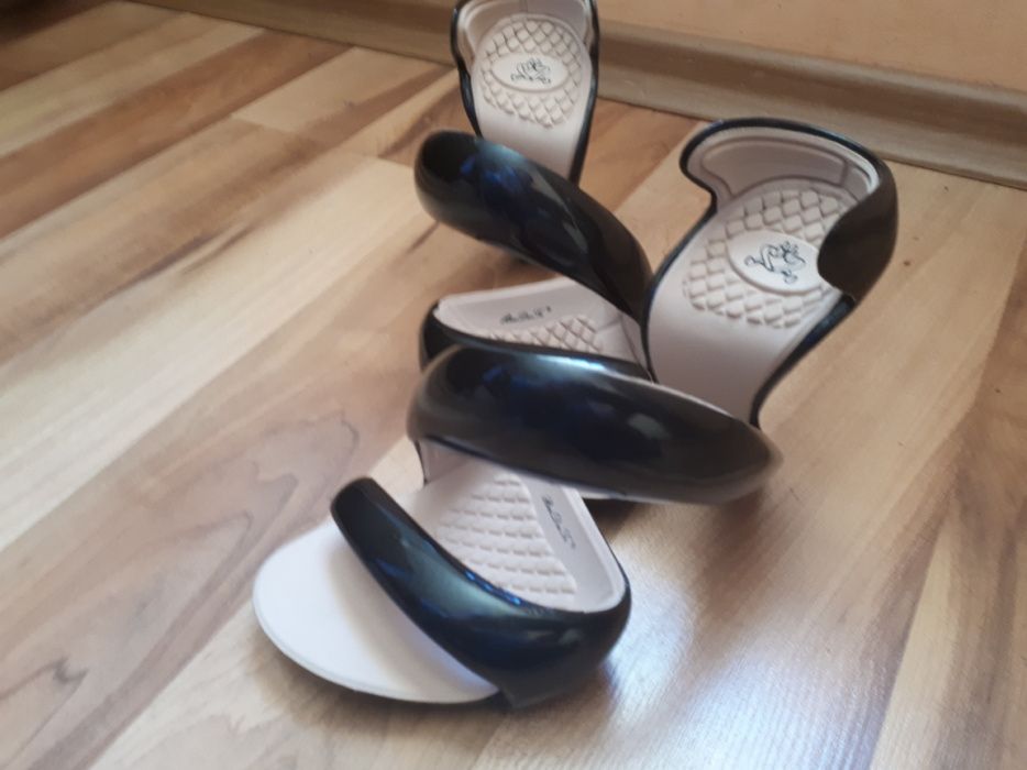 Уникални, екстравагантни сандали