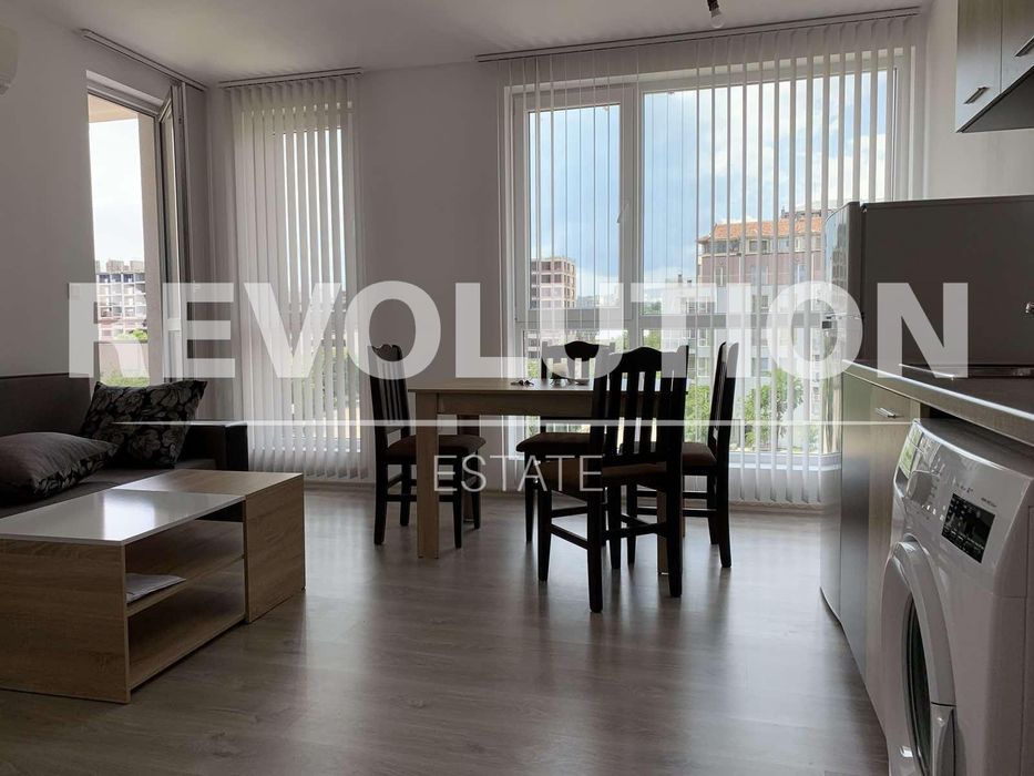 Дава се под наем Тристаен апартамент в Варна, Победа - 70 кв.м за 650 € - Снимка #2