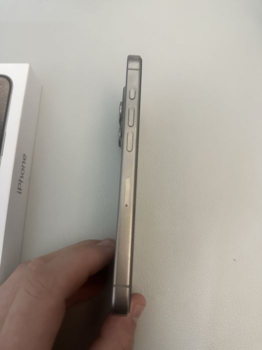 Iphone 15 pro imperabil