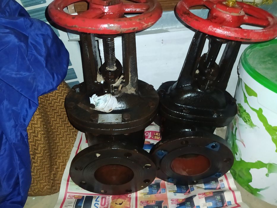 Продам задвижку для водопровода