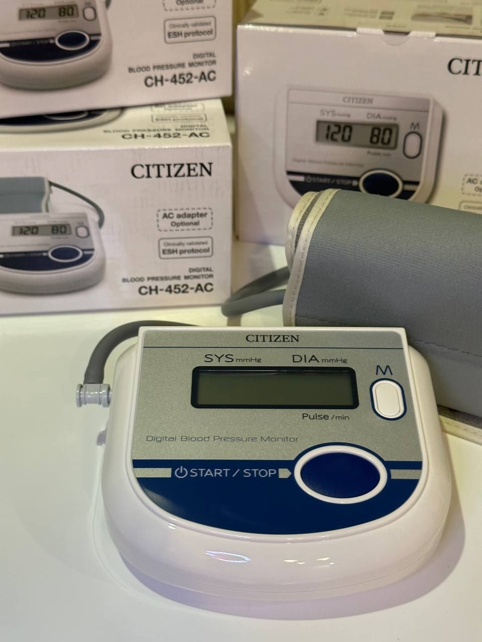 Тонометр электронный японского качества Citizen ch-452 AC