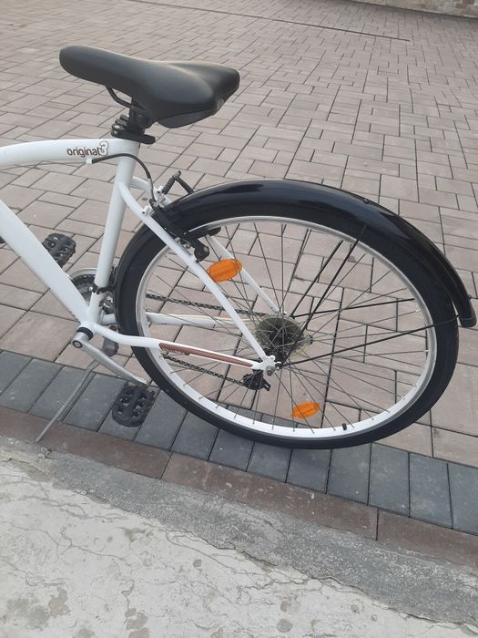 Vând bicicleta de dama