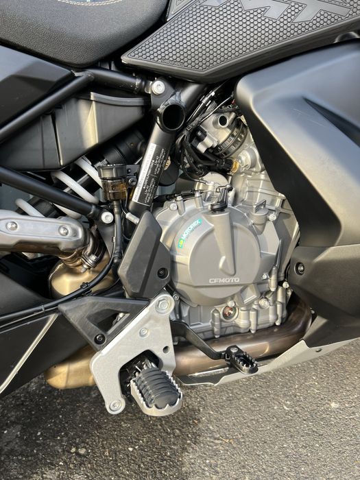CF MOTO 800 MT X 2025