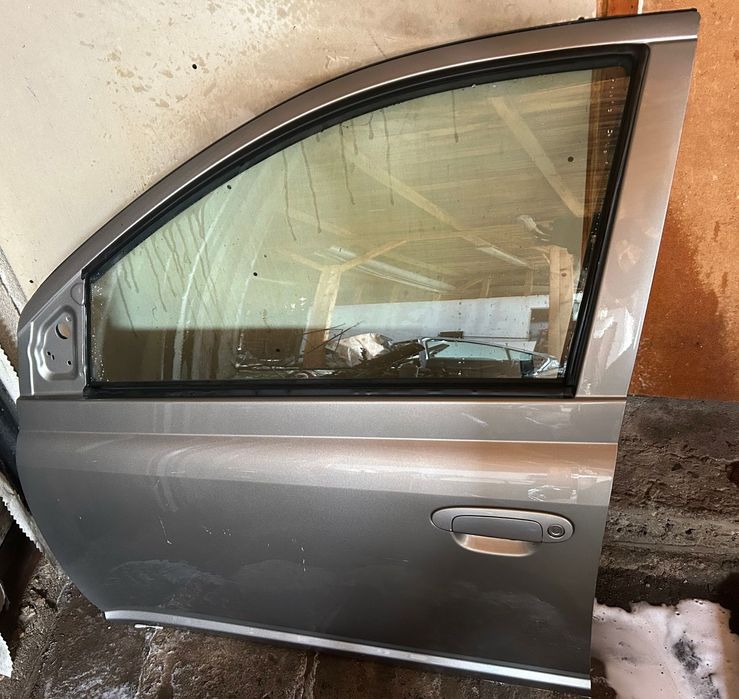 Тойота Ярис 2001-2005г.