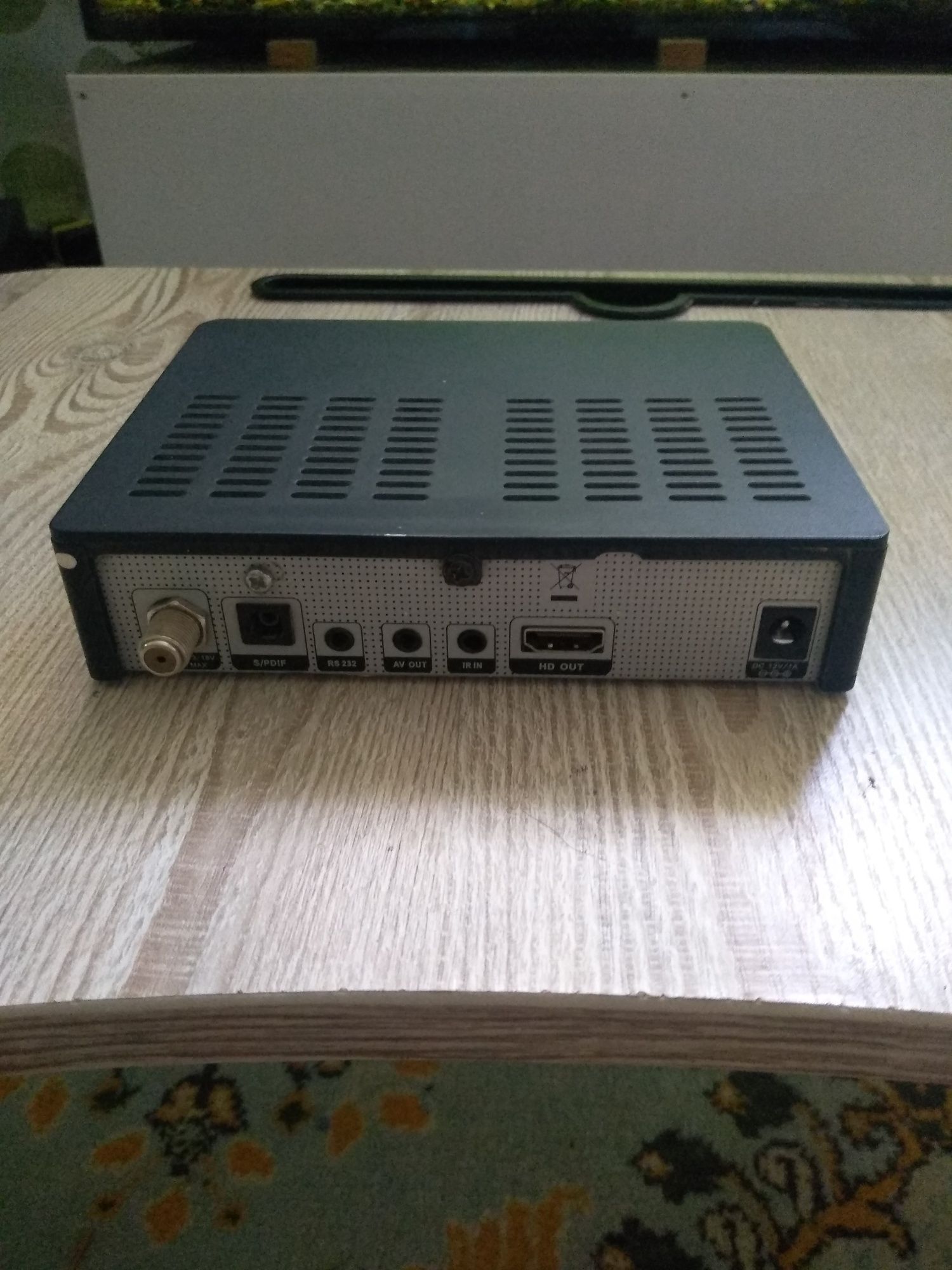 HD BOX S100 pro тюнер