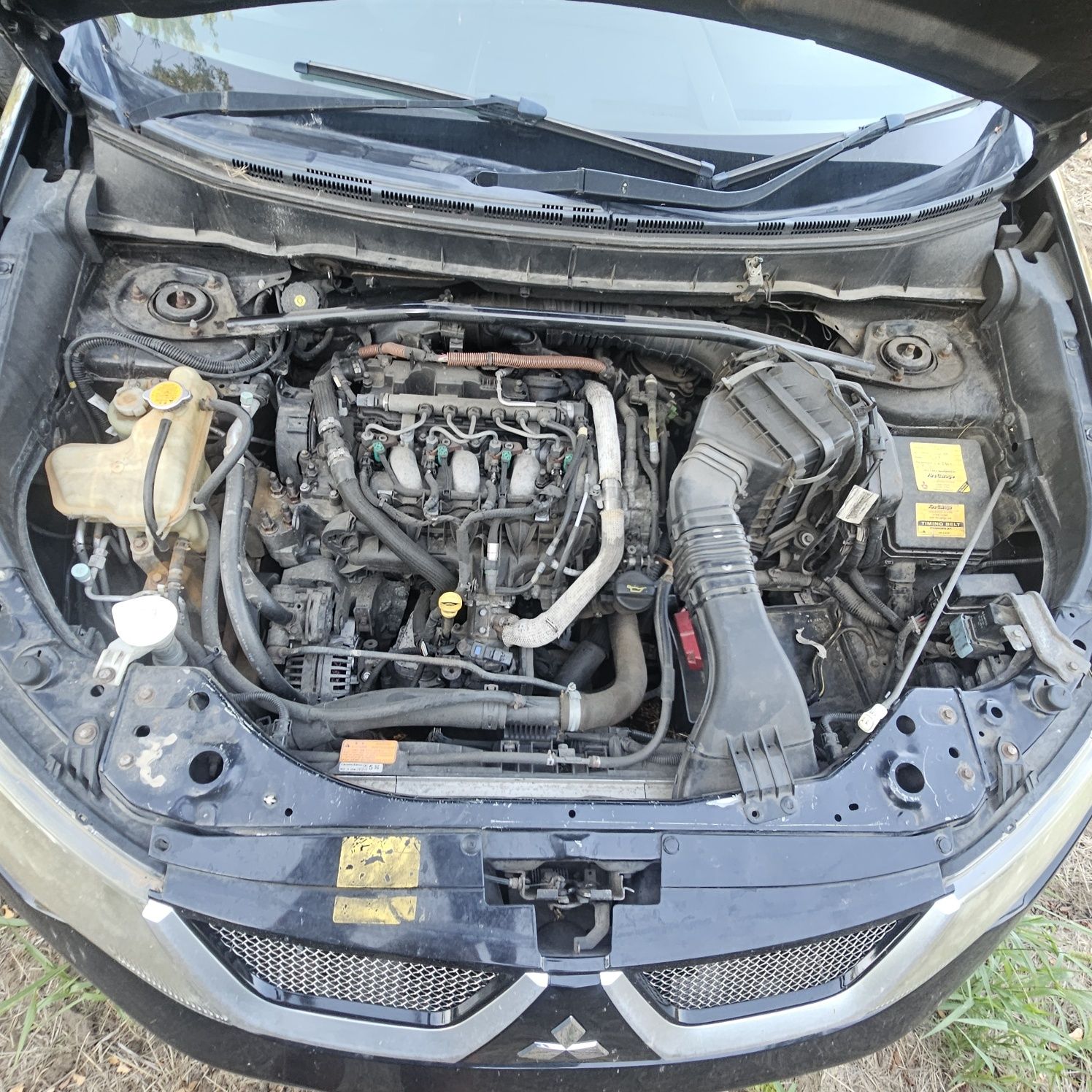 Mitsubishi outlander diamond td на части само .