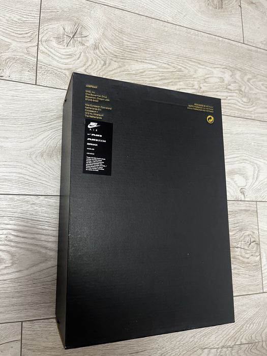 Adidasi nike  jordan masura 42,5