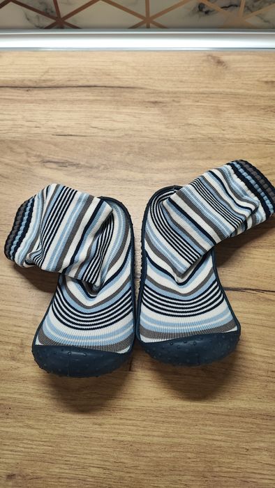 Детски пантофи и топлинки за в количката от 18 н.  до 23 н.