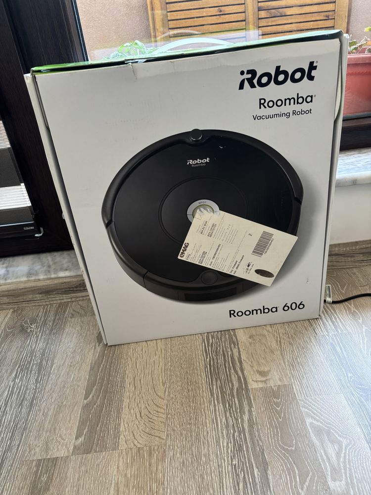 Робот Roomba 606