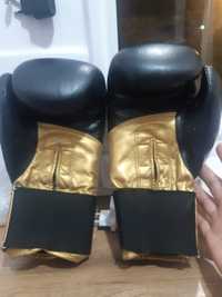 Продам боксёрские  перчатки