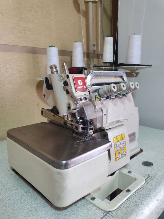 Overlok tikuv mashinka