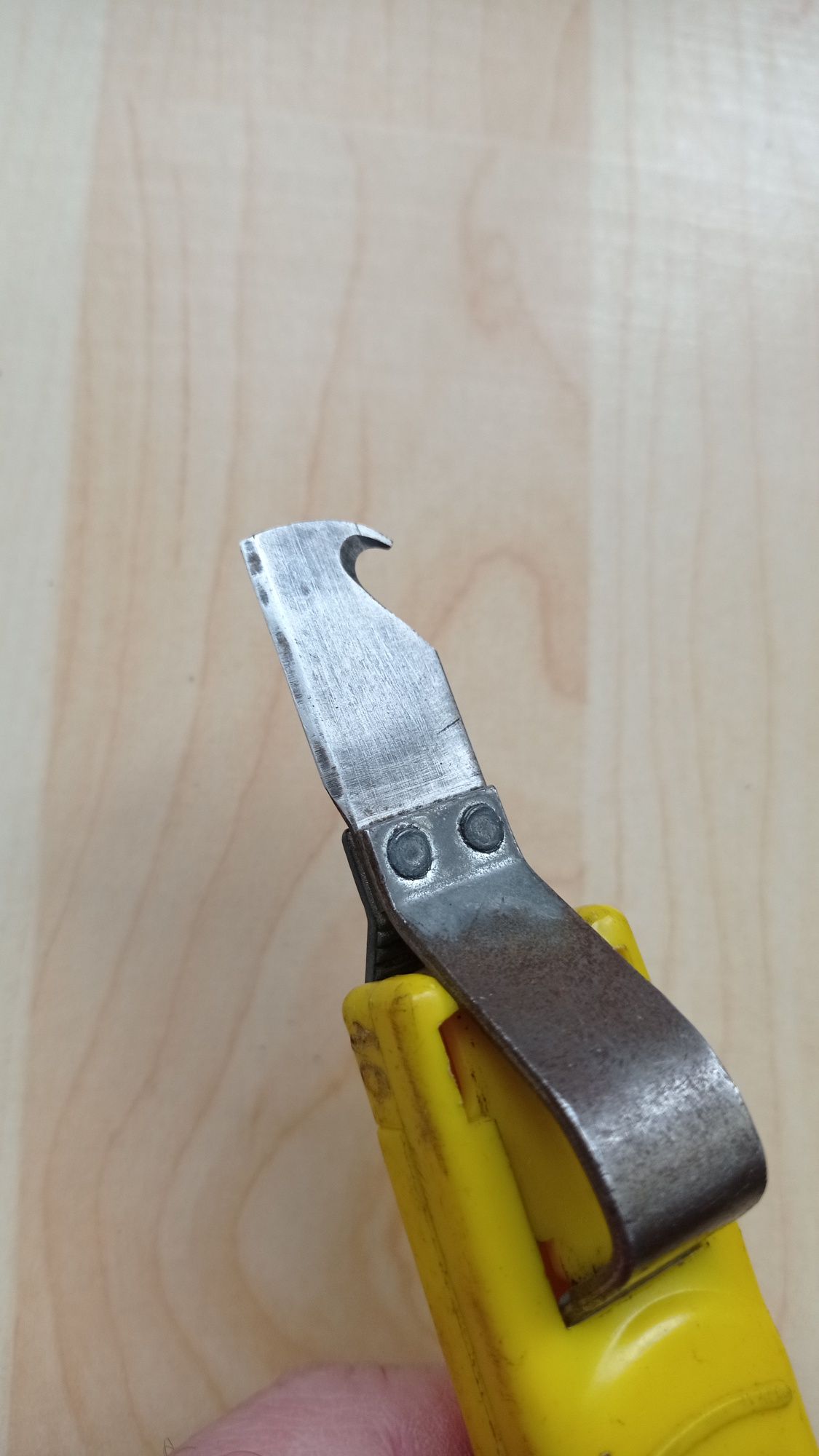 Електричарски ножове за смъкване на изолация