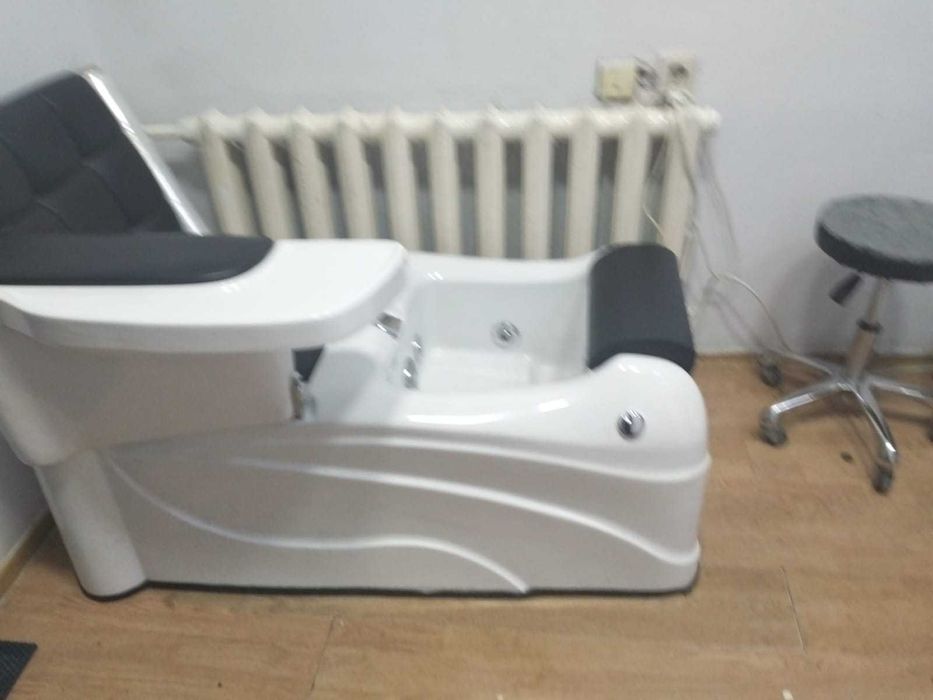 Мойка для ног (салон)