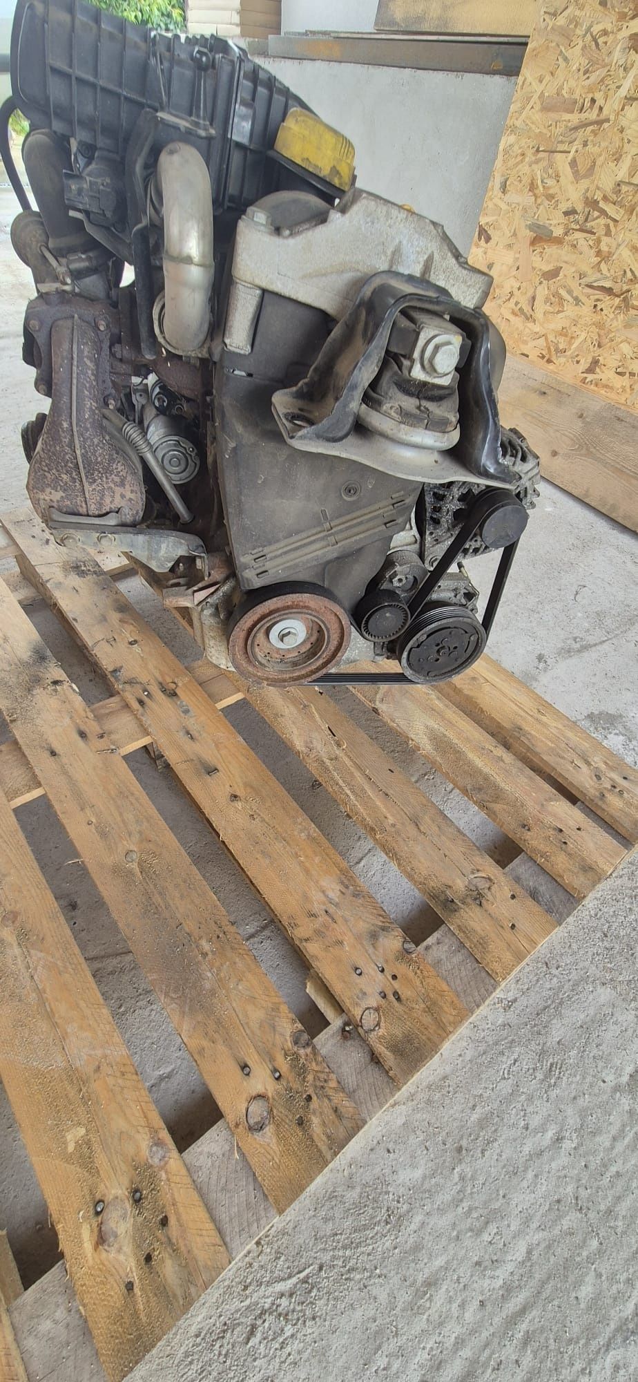 Motor Dacia Logan