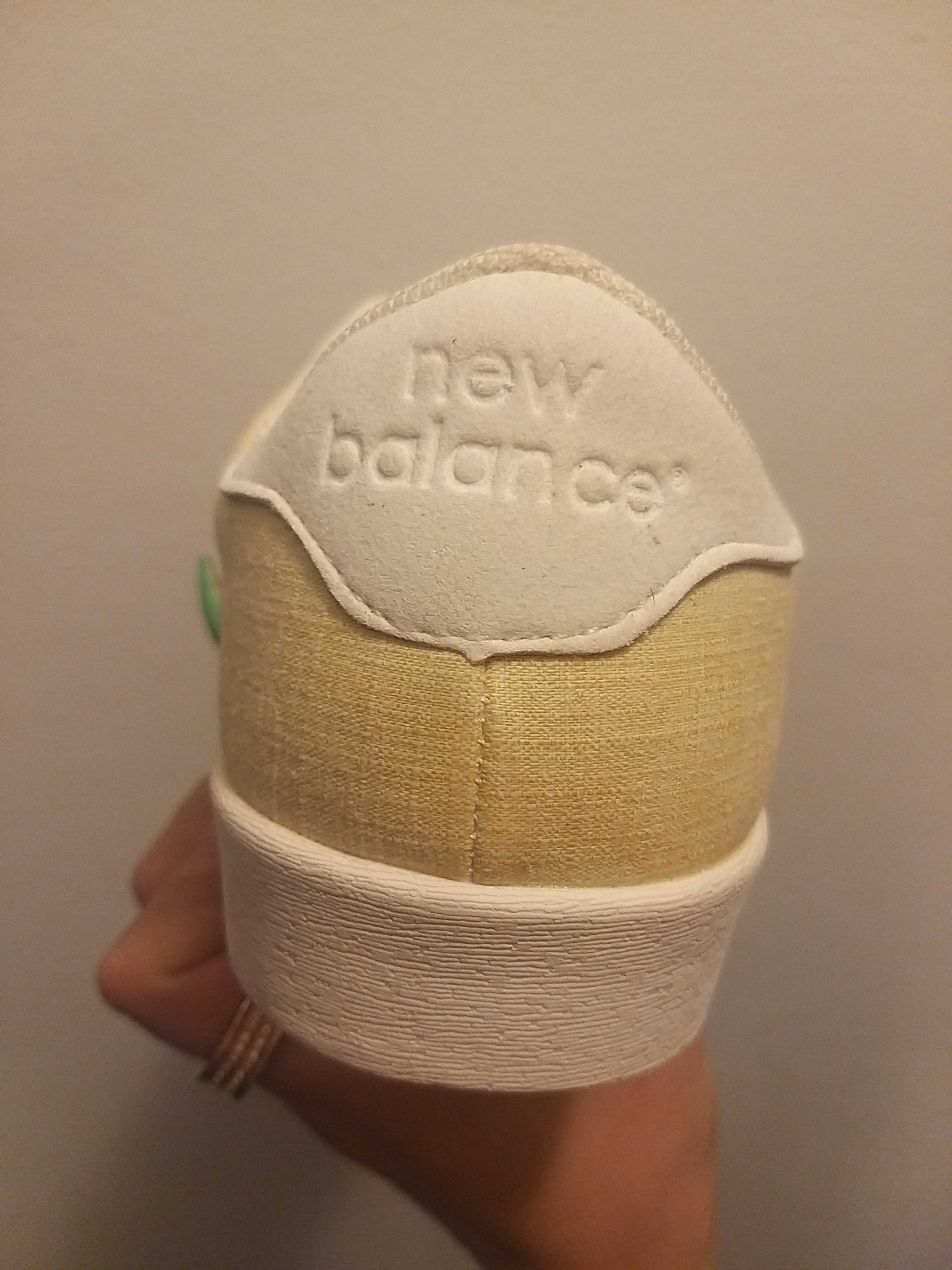 Adidasi New Balance marimea 40