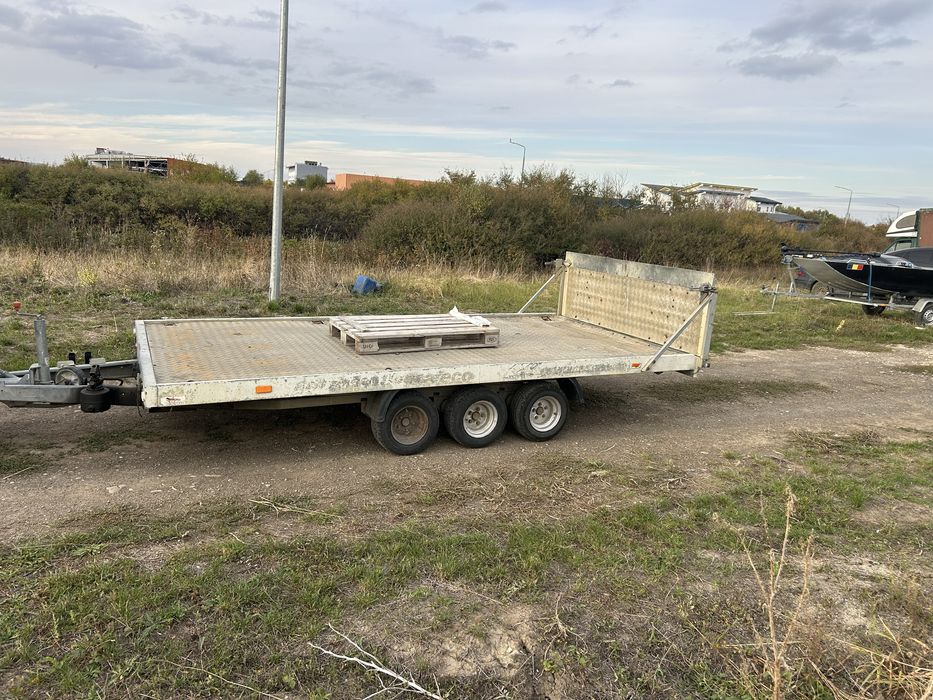 Vand trailer utilaje 3,5 t Timisoara