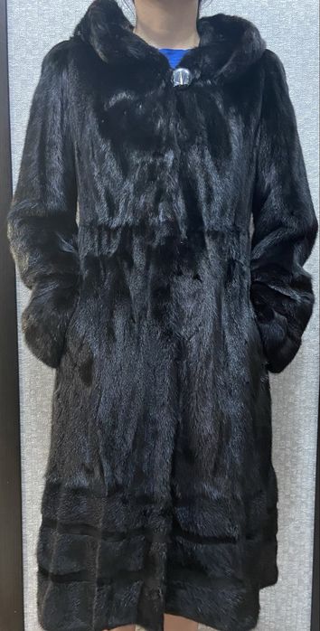 Продам норковую шубу