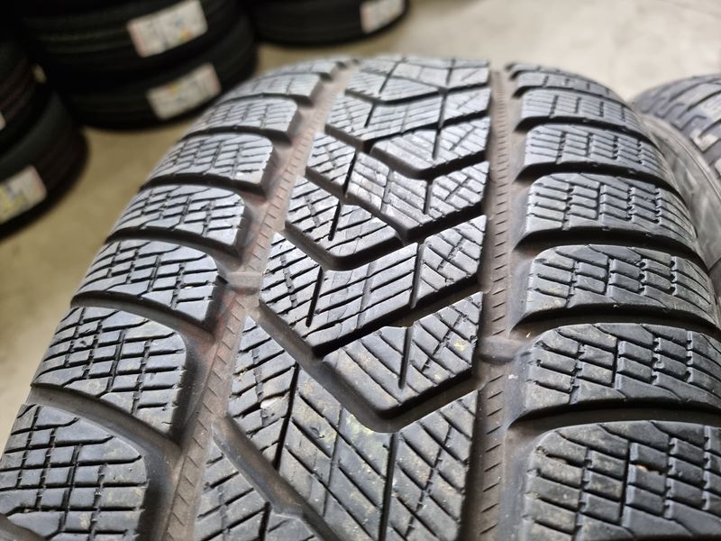 235/55/19 PIRELLI 4бр