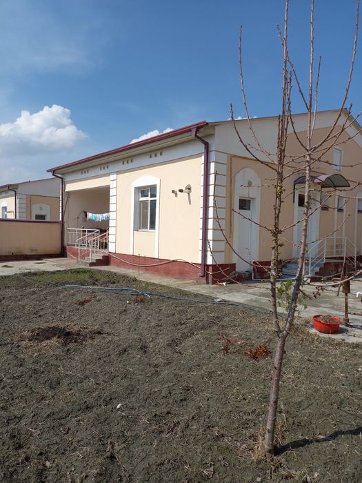 Котедж сотилади саёхатда