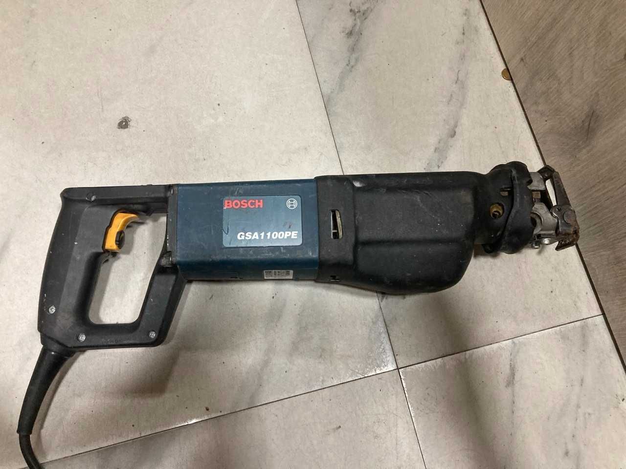 Саблен трион Bosch GSA 1100 PE