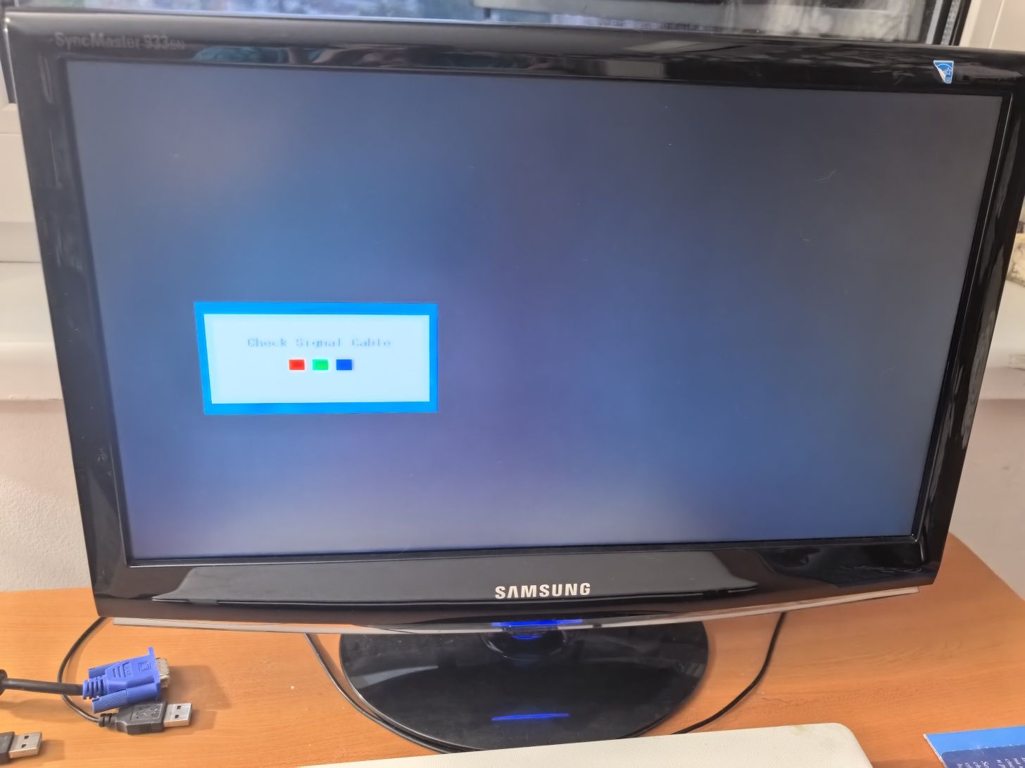 Монитор Самсунг Synk master 933sn