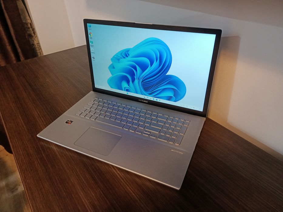 Laptop Asus Vivobook 17,3 - Windows 11 Ryzen 3200u 8gb ram ssd 500 gb